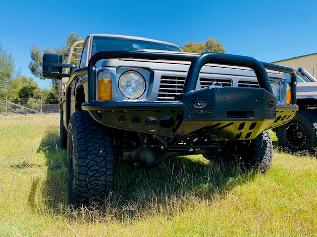 Alpha Winchbar with Scrubs and Rock Sliders (gq patrol ute)